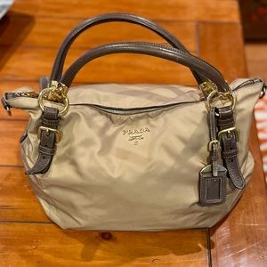 Authentic - Prada Tessuto+Nappa handbag